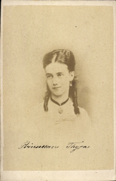 CdV Thyra de Dinamarca, Princesa de Gran Bretaña e Irlanda, Princesa de Hannover