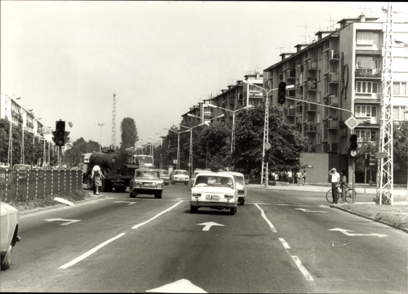 foto Sofía, Bulgaria, tráfico rodado, coches, casas.